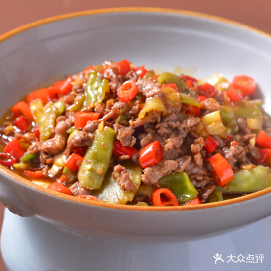 致精船搿谏湘湘菜(万达广场永康店)