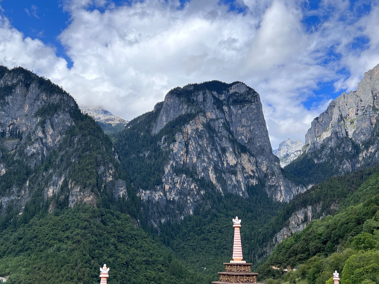 香格里拉大峡谷巴拉格宗景区-游客中心