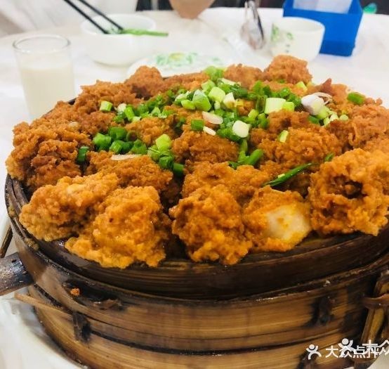 三胖儿烧牛肉·泡椒鱼