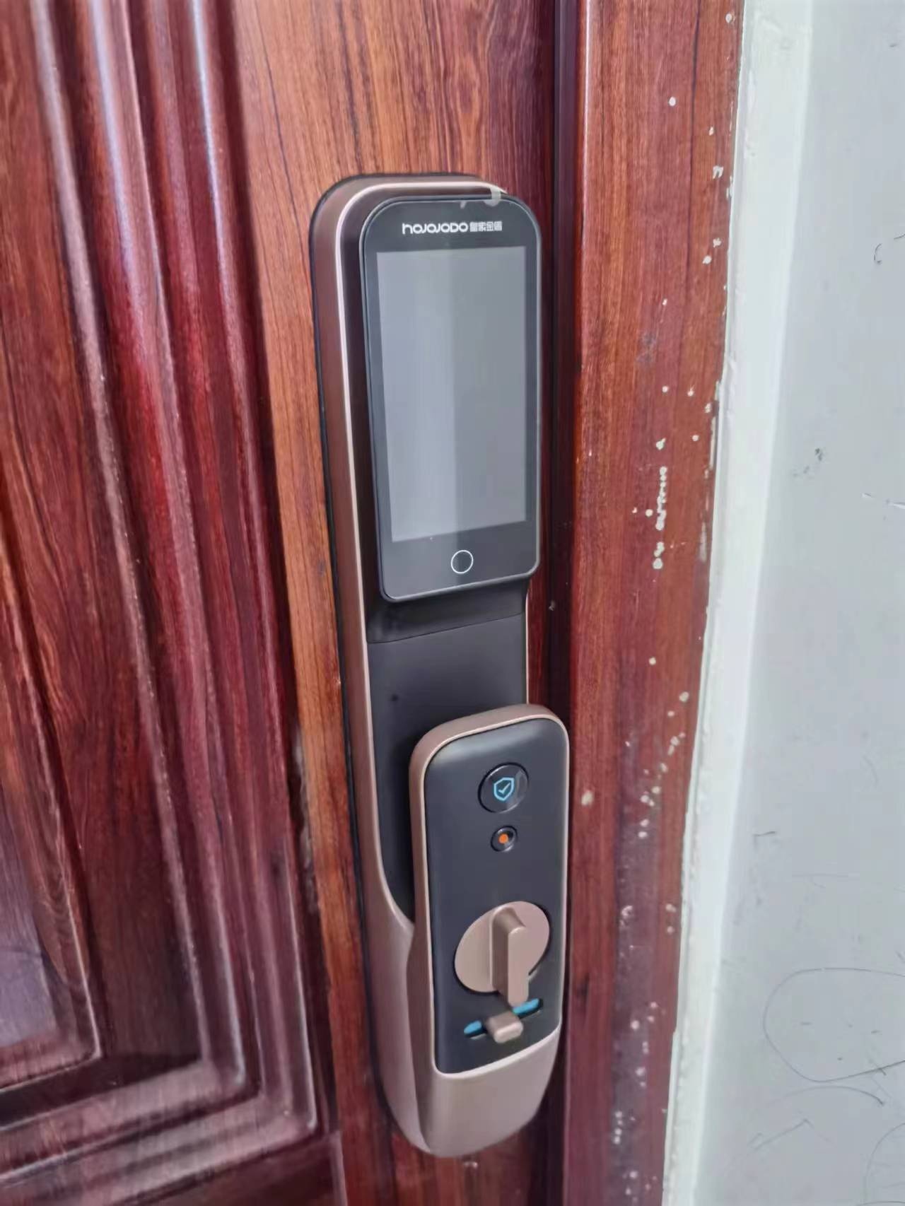 玉龙开锁·配汽车钥匙·指纹锁