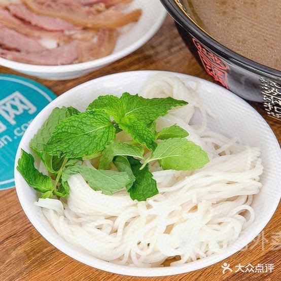 张一碗越南过桥米线(江通路店)
