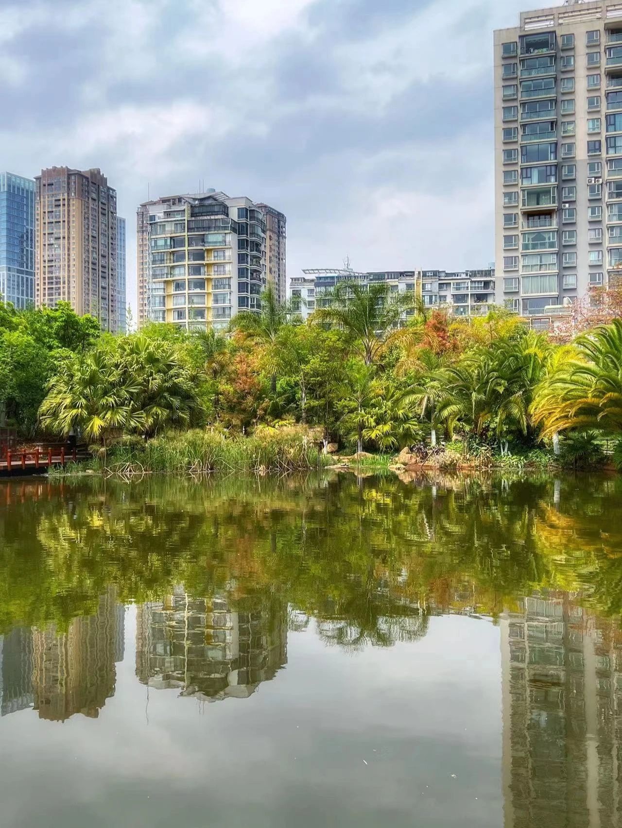 龟龙湖公国