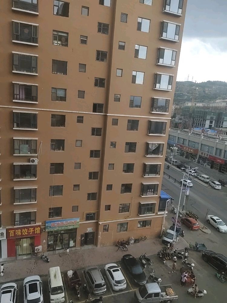 体育场小区