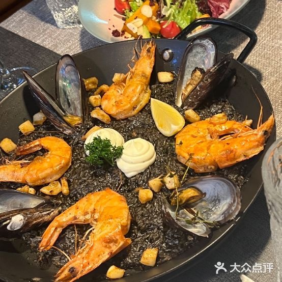 JUAN卷石西餐·和牛牛排酒廊(公元里店)