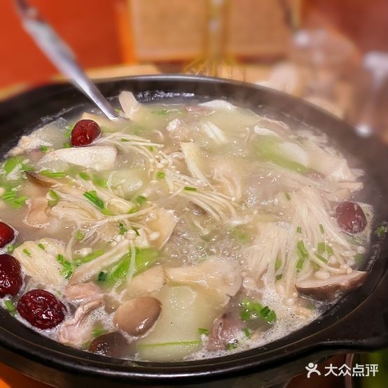 椿隐Patio·川味打边炉(怀德路路店)