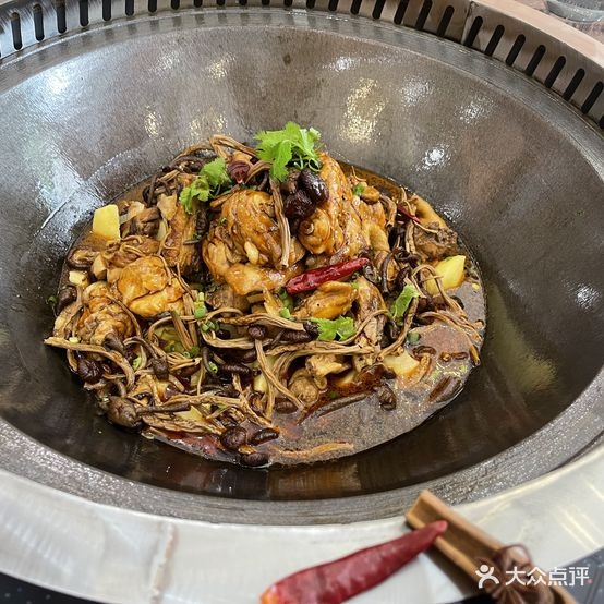 深缘东北铁锅炖