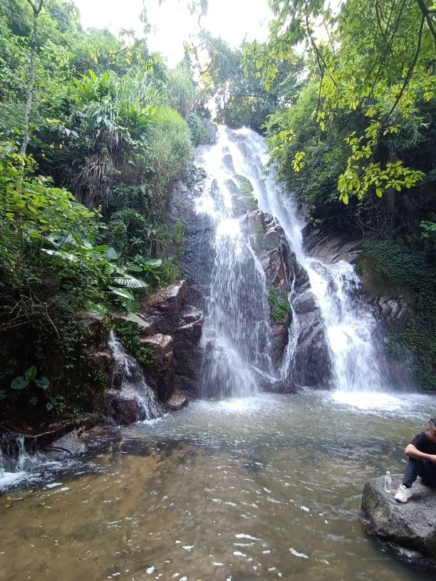 容县大水生态区瀑布
