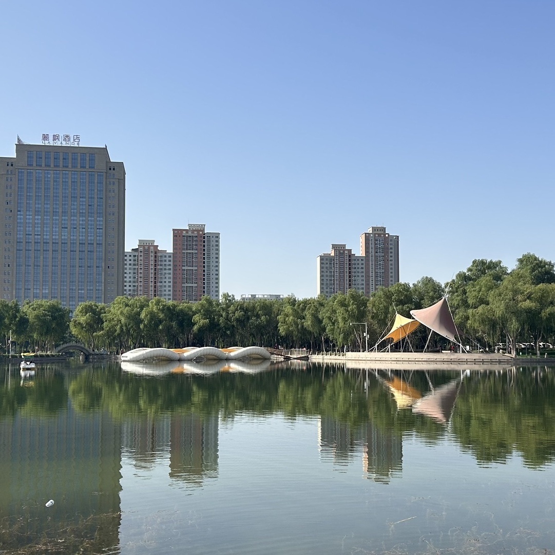 庫爾勒市天鵝湖景區