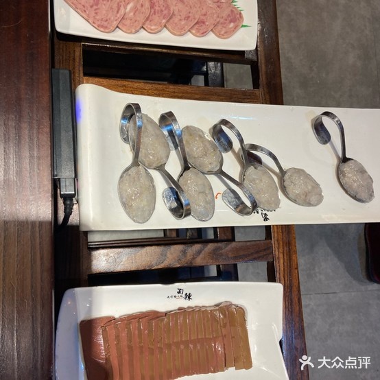 蜀辣九宫阁火锅(临泉店)