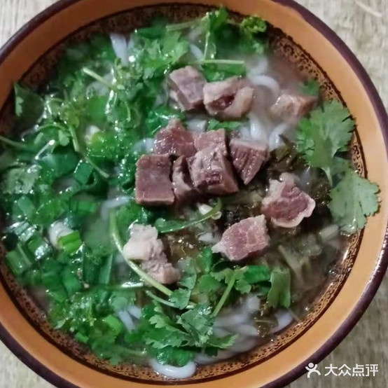 合群路夜市王记老贵阳牛杂粉(中华北路店)