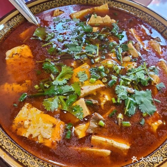 蓉蓉穿菜馆(致和时代广场店)