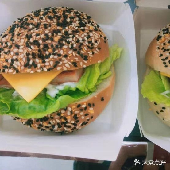 爱可蜜尔(辰州西街店)