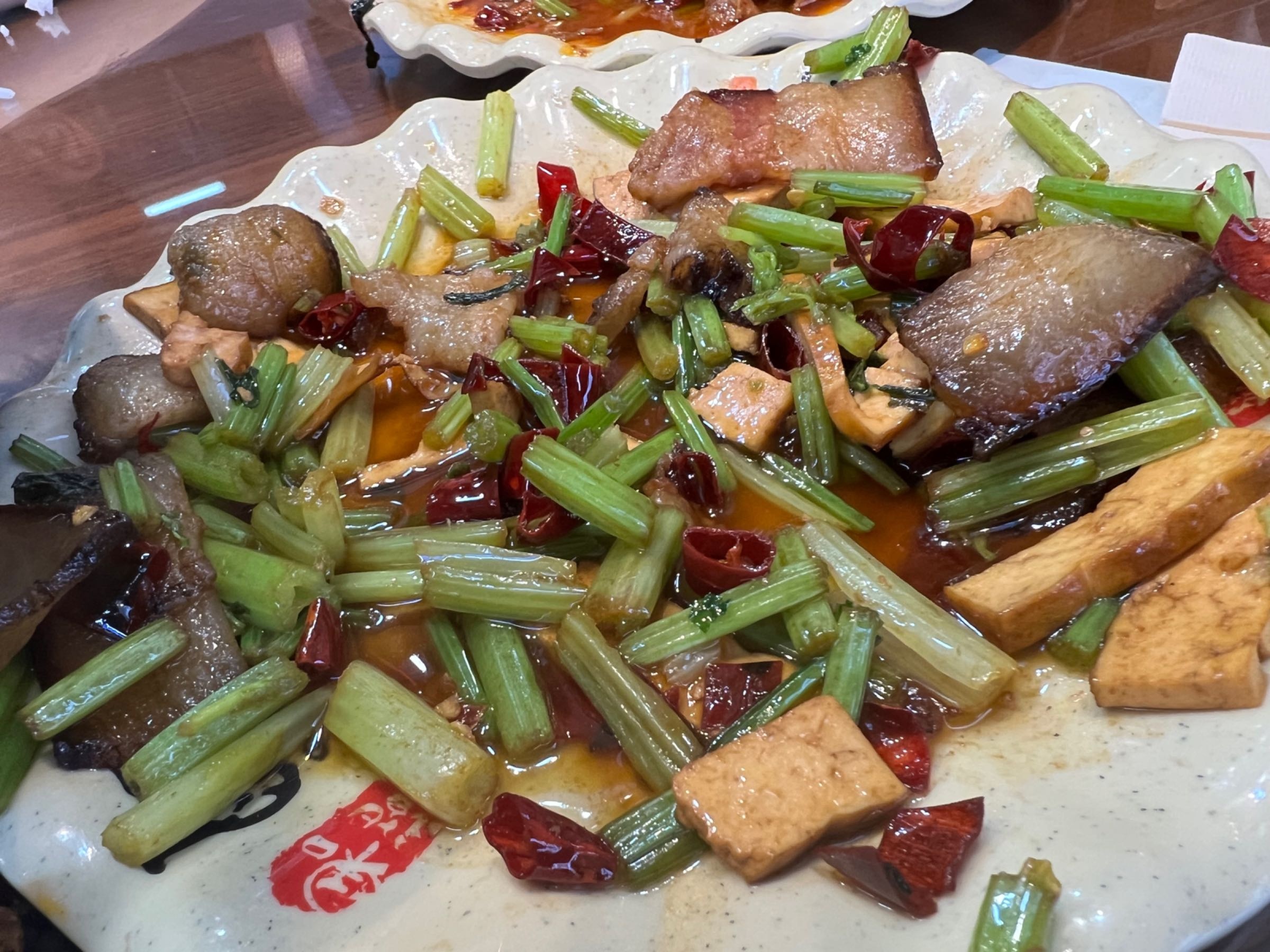 就是几道菜湘菜店