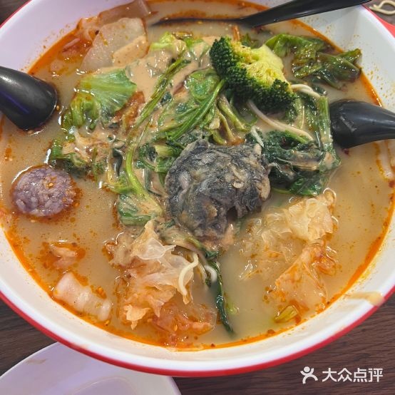 晨茗小吃重庆小面馆麻辣烫(华府园店)