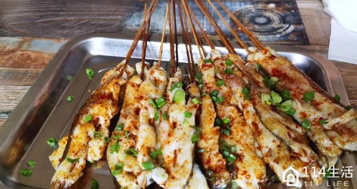 小渔村特色嫩鱼片(西昌首店)