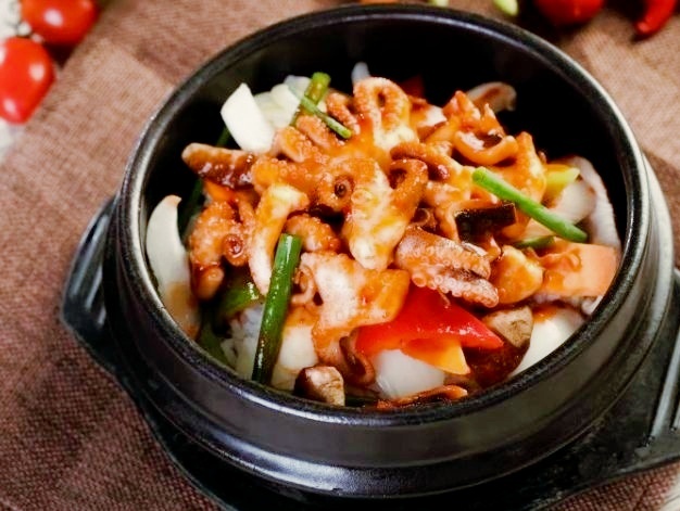 延边·石锅拌饭(天鹅湾馫街店)