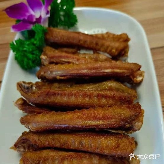 彪记醉香地美食