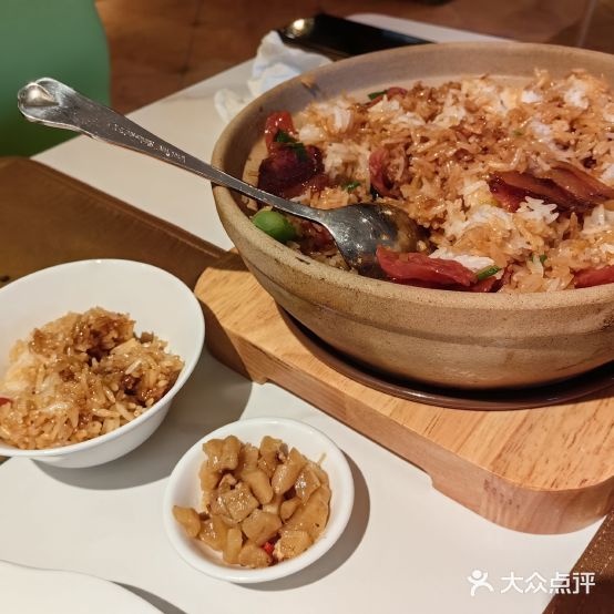 融粤茶餐厅