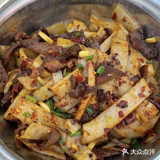 川贵味麻辣牛筋米皮面馆