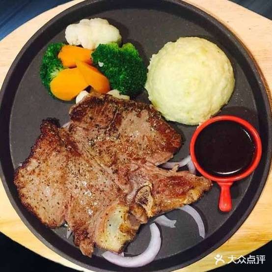 榭榭里牛肉披萨