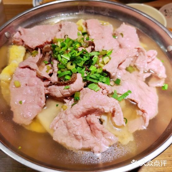 肖四女乐山翘脚牛肉(六道口店)