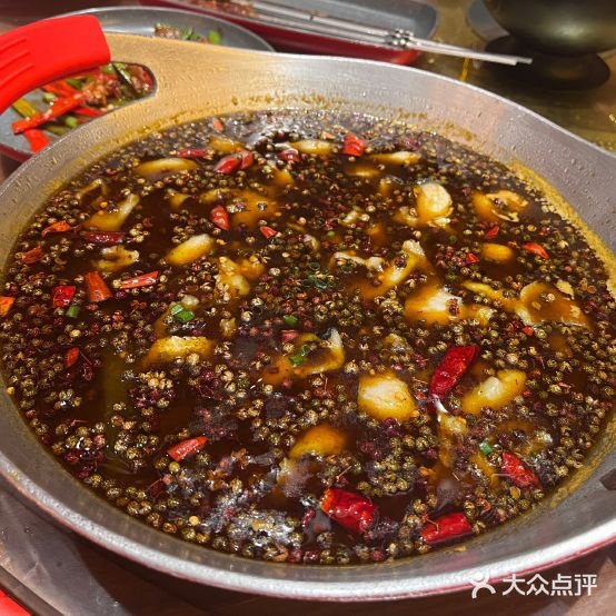 猫妃穿菜小酒馆(昆都仑店)