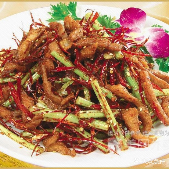 聚成缘砂锅武炖家常菜