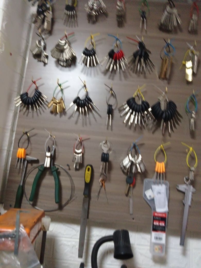 极速开锁换锁汽车钥匙