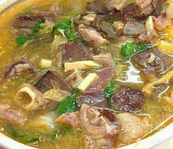 河间正宗驴肉火锅王(三中店)