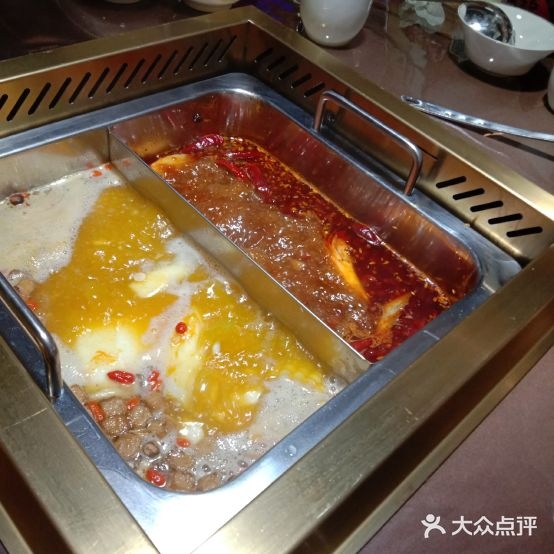 品极轩蹄花毛肚火锅(嘉润店)