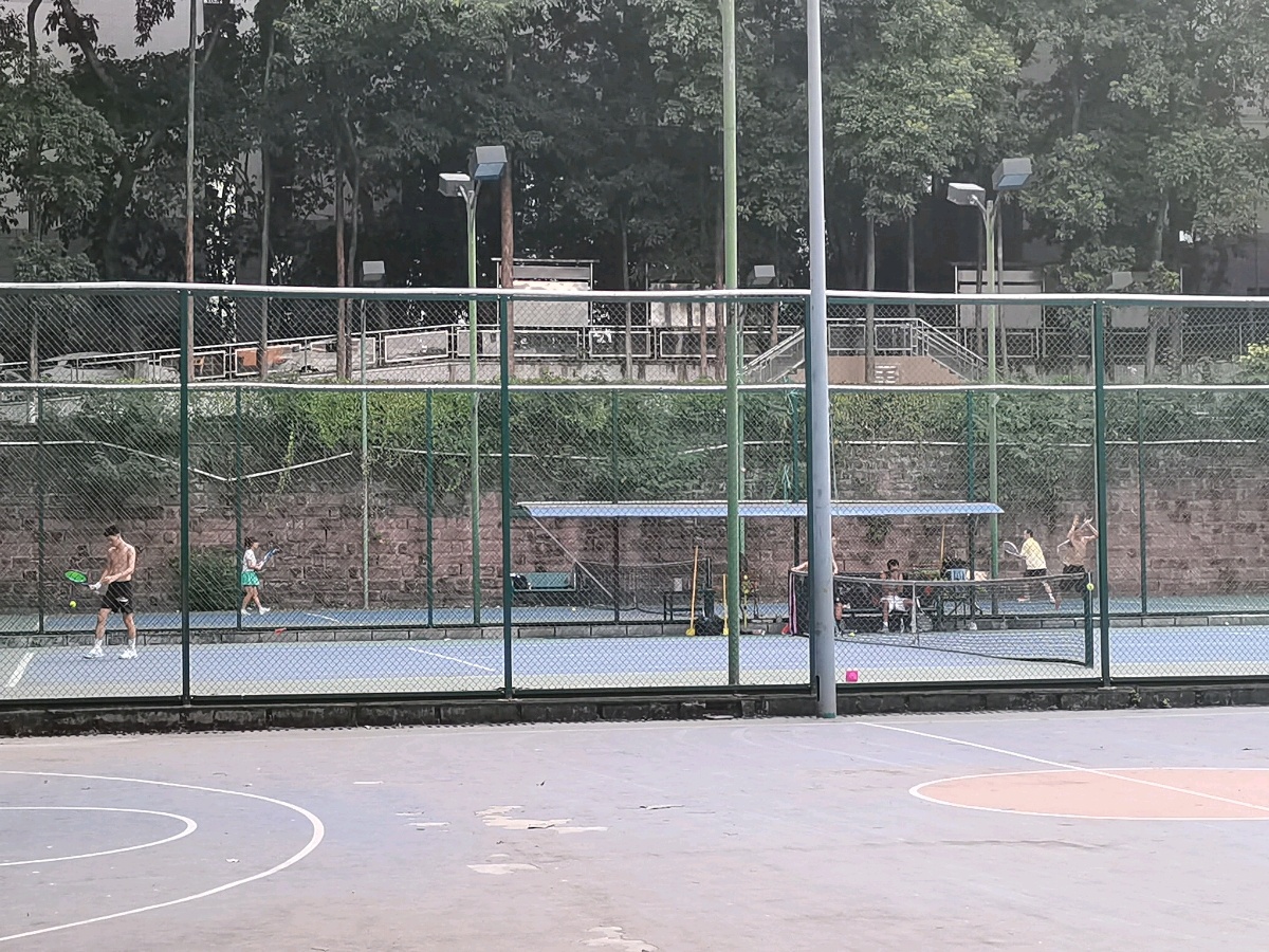 重庆市大学A区网球场