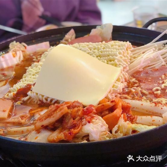 明洞泉源美食(中南店)