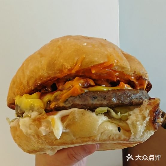 上饮&香煎鹅肝芝士汉堡(新街店)