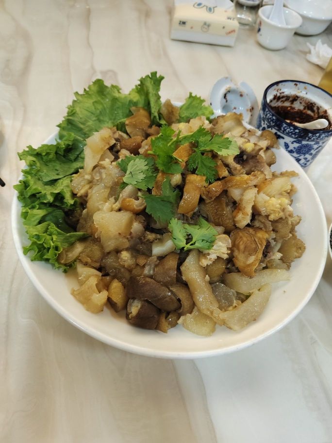 阿尔山清真丽欢家常菜