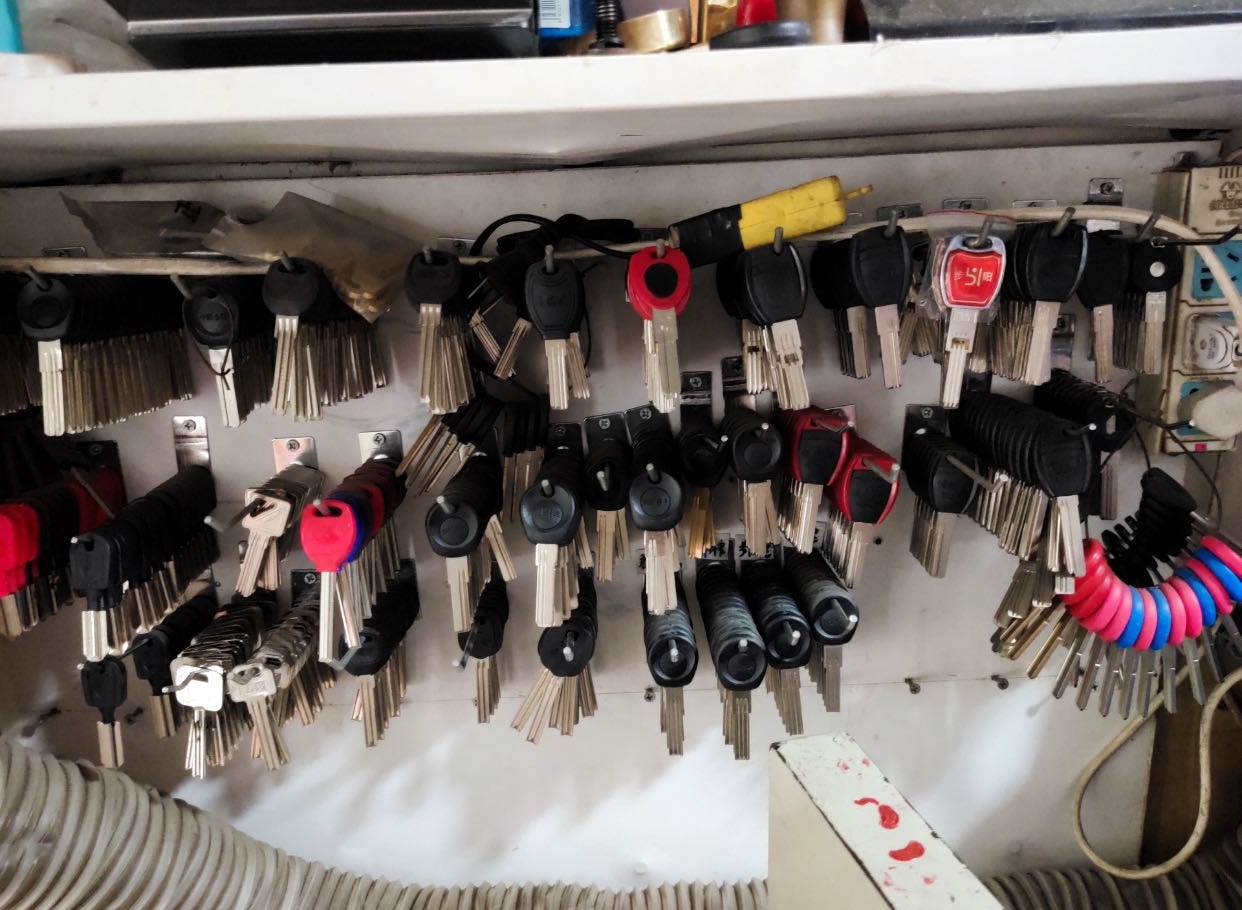 刻章开锁配钥匙