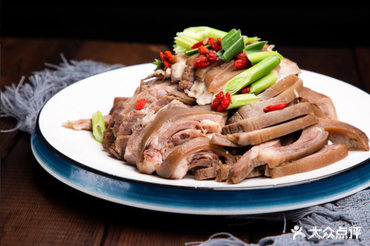 墨脱石锅椰子鸡·东山羊(三亚湾店)