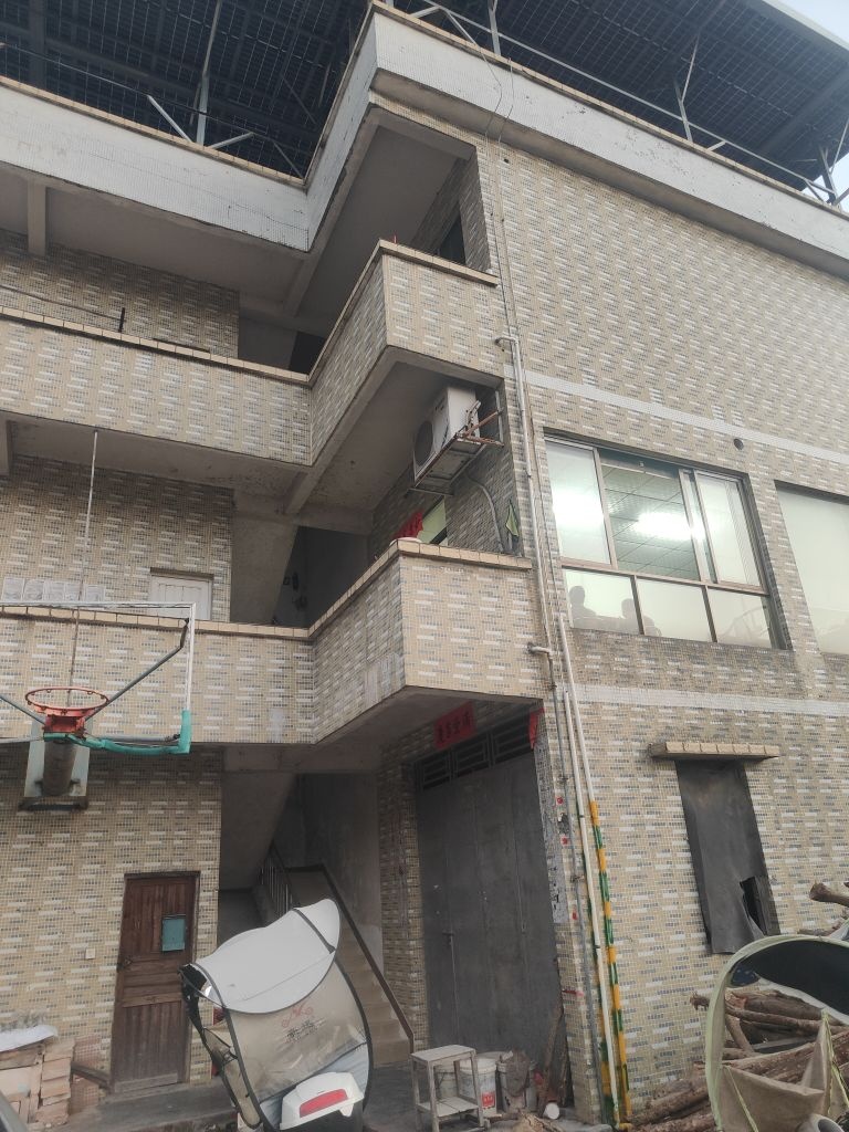 清远市清新区龙颈镇荣豪电器陶瓷厂