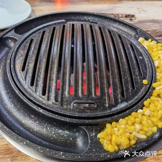 宏丰东北烤肉(介休总店)