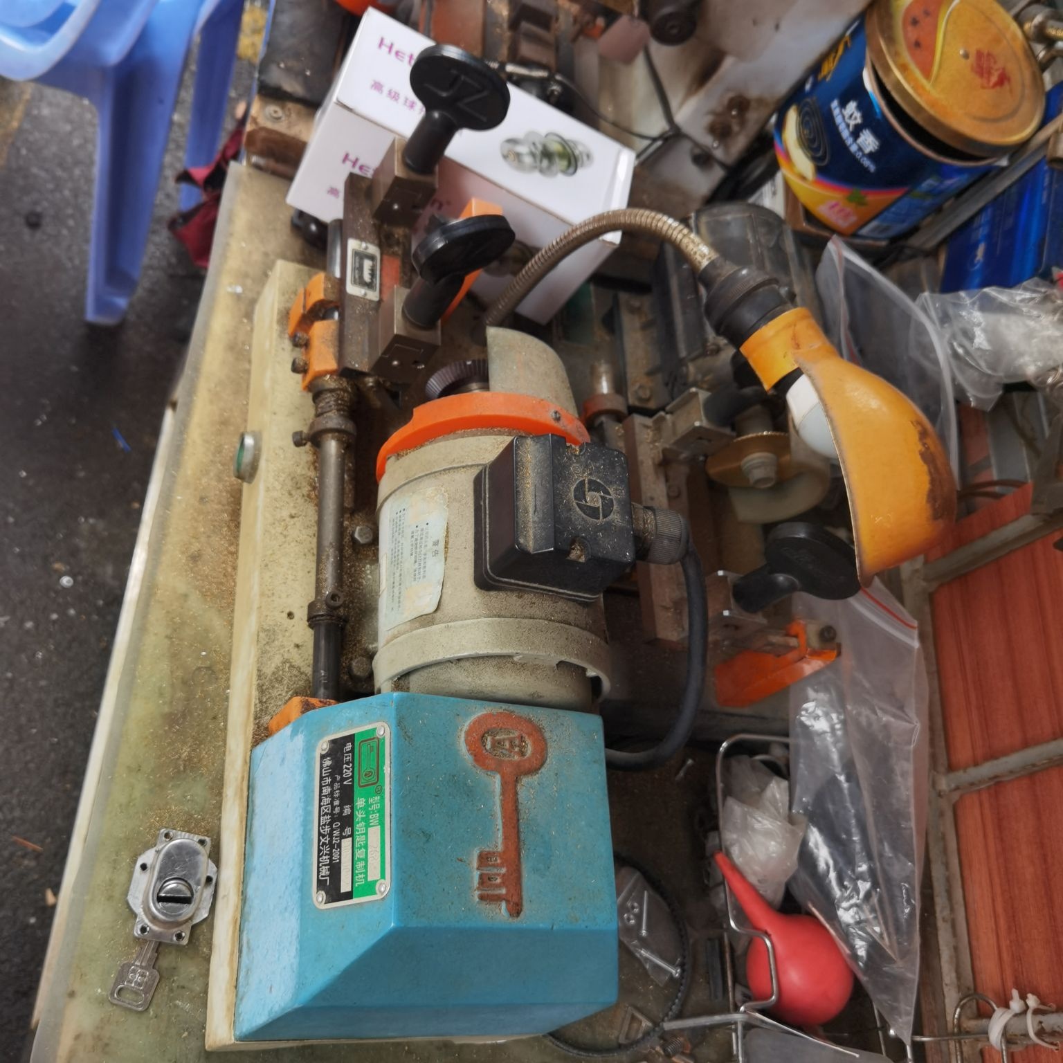 陈典良开锁换锁具店