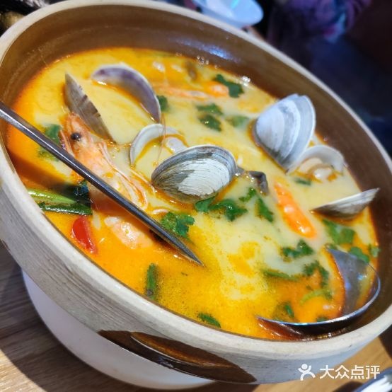 珠泰兽·泰菜烤肉酒厂(百信广场店)
