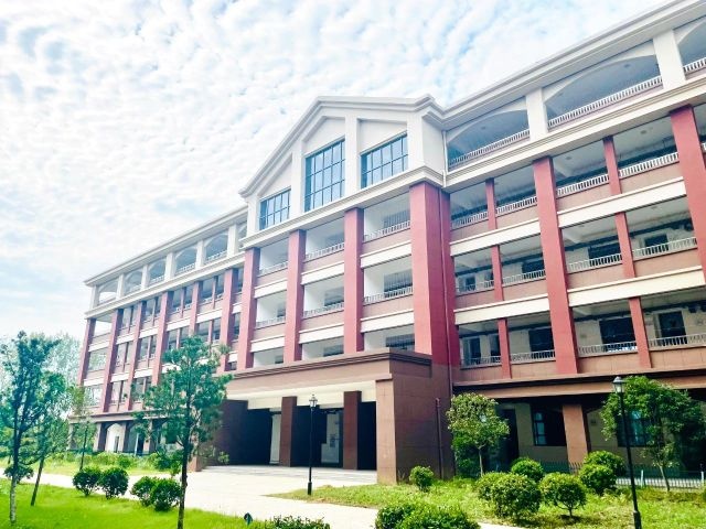 天门市实验初级中学(主校区)