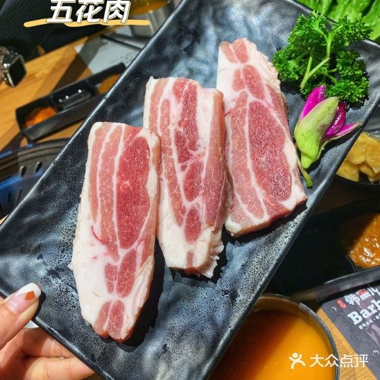 韩蜜儿炭烧自助烤肉(学士街店)