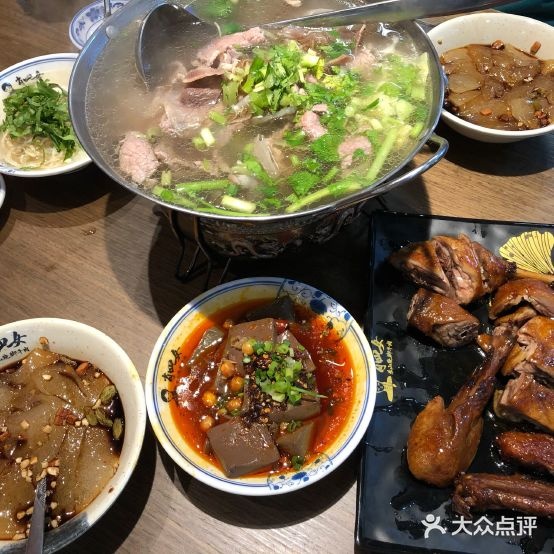 肖泗女乐山跷脚牛肉(SM城市广场店)