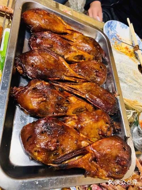 翅客天下·特色烧烤(厚德载物花园店)