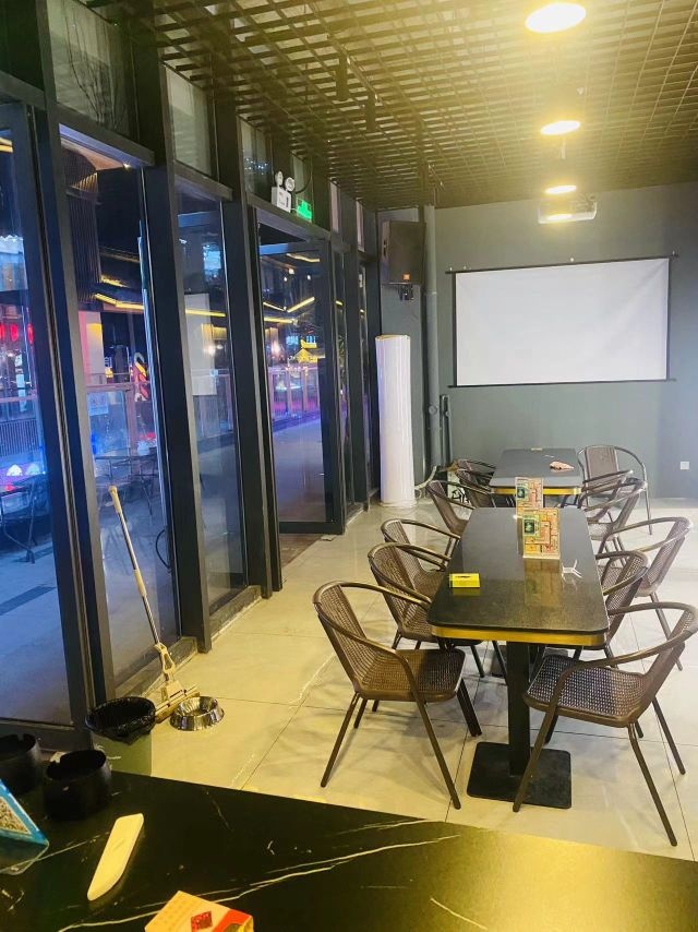 广冻溪墩烧烤店