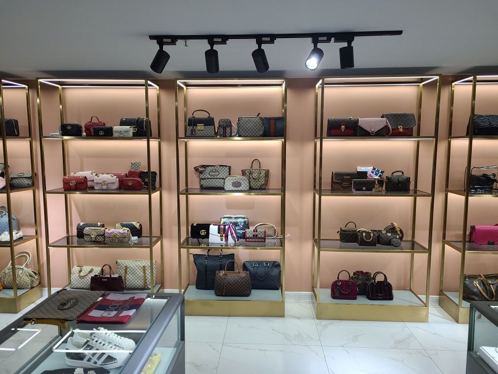 九宸奢品(百丽广场西区店)