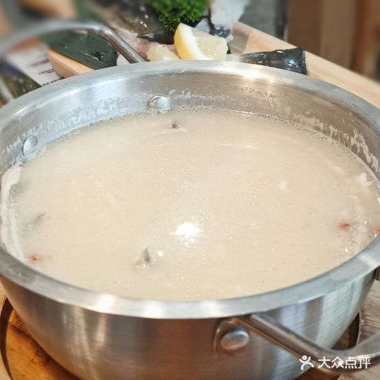 焱釜杉碳烤活鳗鱼朝鲜族烤肉(青秀万达店)