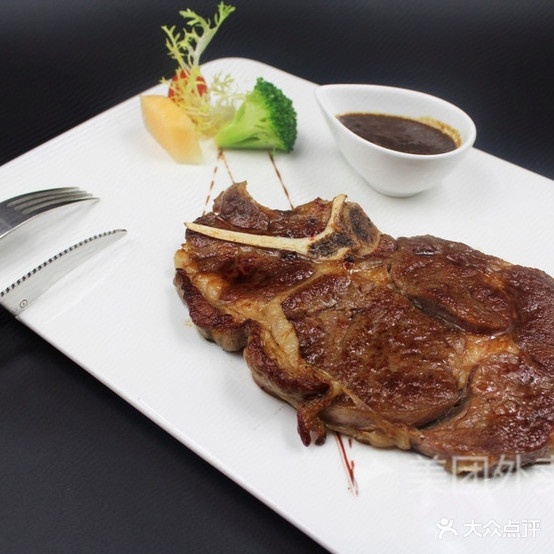 皇室经典牛排烤肉活该自助餐厅(武鸣太阳广场店)