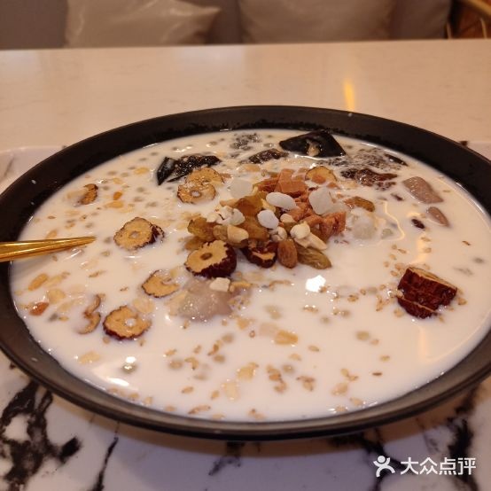吖姆糖水铺(东盟店)