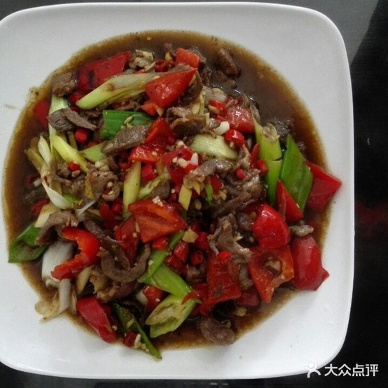 巴哈得尔闷锅肉美食府西